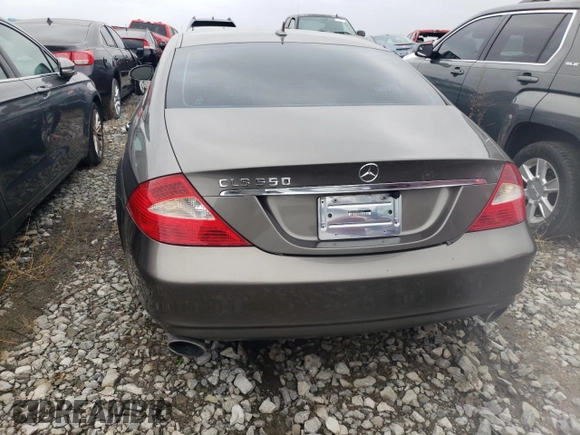 2008 Mercedes-Benz CLS-Class 5.5L with VIN WDDDJ72X18A122623, listed as a Copart auction lot 79947294 with 0 mi miles and Non Repairable. Bid and sale history available at carsss.com. Image 6.