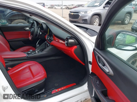2017 Alfa Romeo Giulia with VIN ZARFAEBN3H7535202, listed as a IAAI auction lot 41494009 with 90,071 mi miles. Bid and sale history available at carsss.com. Image 5.