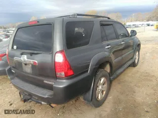 2006 Toyota 4Runner SR5 with VIN JTEZU14R668042947, listed as a IAAI auction lot 41843297 with 160,131 mi miles. Bid and sale history available at carsss.com. Image 4.