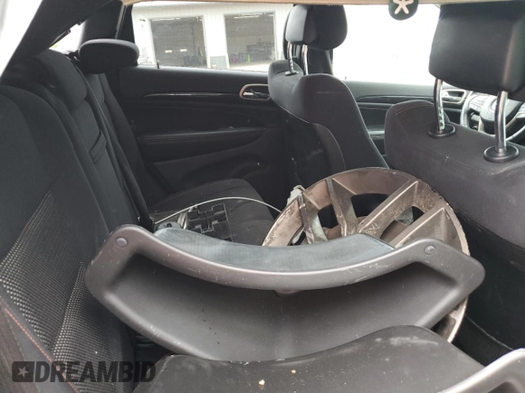 2016 Jeep Grand Cherokee Laredo z VIN 1C4RJFAG5GC399631, wystawiony jako Copart lot #55294584 z przebiegiem Nie podano mil oraz Nie do naprawy • Non repairable. Historia ofert i sprzedaży dostępna na DreamBid. Obrazek 11.