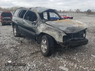 2005 Chevrolet TrailBlazer LS with VIN 1GNDS13S452121647, listed as a Copart auction lot 76577833 with 0 mi miles and Salvage Title. Bid and sale history available at carsss.com. Image 4.
