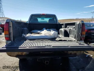 2002 GMC Sierra 2500HD Classic Work Truck with VIN 1GTHK24U12E186580, listed as a Copart auction lot 43469945 with 161,521 mi miles and Salvage Title. Bid and sale history available at carsss.com. Image 6.