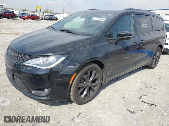 2018 Chrysler Pacifica Limited with VIN 2C4RC1GG8JR260368, listed as a Copart auction lot 52537355 with 102,112 mi miles and Salvage title. Bid and sale history available at DreamBid. Image 1.