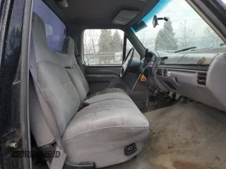 1996 Ford F-250 z VIN 1FTHF26F2TEA79509, wystawiony jako Copart lot #84965044 z przebiegiem 366 844 mil mil oraz Szkoda całkowita • Salvage title. Historia ofert i sprzedaży dostępna na DreamBid. Obrazek 7.