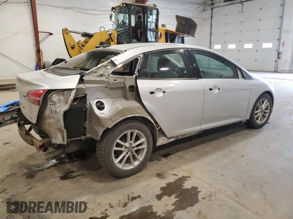 2018 Ford Focus SE z VIN 1FADP3F24JL315154, wystawiony jako Copart lot #53609185 z przebiegiem 76 216 mil mil oraz Szkoda całkowita • Salvage title. Historia ofert i sprzedaży dostępna na DreamBid. Obrazek 3.