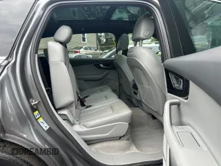 2019 Audi Q7 Premium Plus with VIN WA1LAAF73KD048392, listed as a Copart auction lot 60239275 with 152,699 mi miles and Clean title. Bid and sale history available at DreamBid. Image 6.