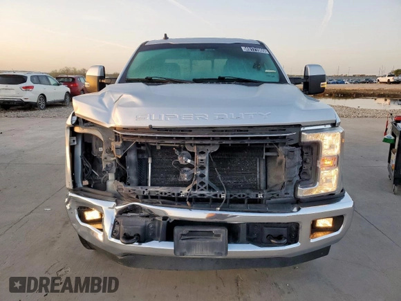 2019 Ford Super Duty F-250 SRW XL with VIN 1FT7W2A65KED77134, listed as a Copart auction lot 49171005 with 206,355 mi miles and Salvage Title. Bid and sale history available at carsss.com. Image 5.