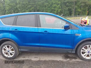 2017 Ford Escape SE z VIN 1FMCU0GD0HUD03757, wystawiony jako IAAI lot #42410990 z przebiegiem 188 884 mil mil oraz . Historia ofert i sprzedaży dostępna na DreamBid. Obrazek 13.