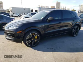 2021 Porsche Cayenne with VIN WP1AH2AY6MDA38066, listed as a Copart auction lot 72588494 with 24,177 mi miles and Salvage title. Bid and sale history available at DreamBid. Image 1.