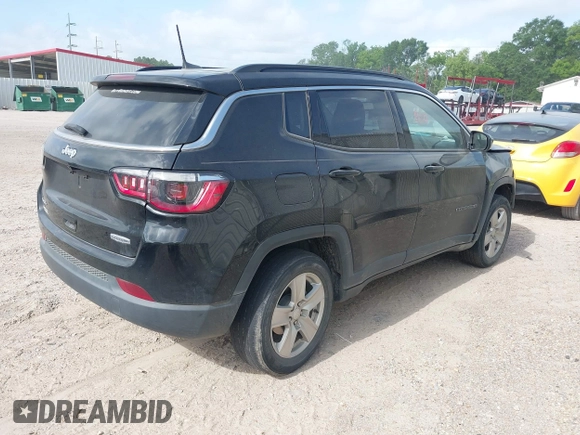 2022 Jeep Compass Latitude z VIN 3C4NJDBBXNT209295, wystawiony jako IAAI lot #42198832 z przebiegiem Nie podano mil oraz . Historia ofert i sprzedaży dostępna na DreamBid. Obrazek 4.