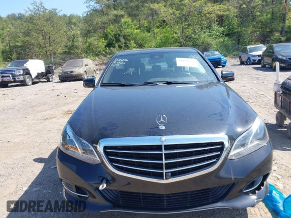 2015 Mercedes-Benz E 350 Sport with VIN WDDHF5KB5FB089242, listed as a IAAI auction lot 41823554 with 154,153 mi miles and . Bid and sale history available at DreamBid. Image 12.