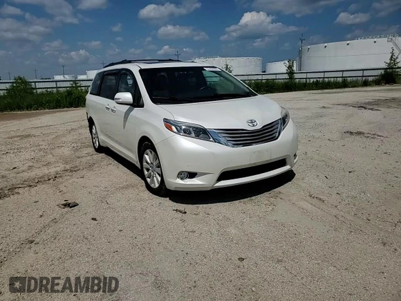 2017 Toyota Sienna XLE Auto Access Seat with VIN 5TDYZ3DC1HS780078, listed as a Copart auction lot 62499995 with 78,227 mi miles and Clean title. Bid and sale history available at DreamBid. Image 14.