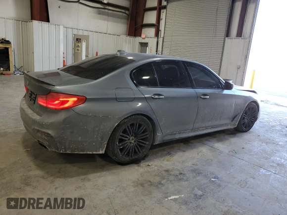 2018 BMW 5 Series 530i xDrive z VIN WBAJA7C56JWA71087, wystawiony jako Copart lot #42373605 z przebiegiem 113 635 mil mil oraz Nie do naprawy • Non repairable. Historia ofert i sprzedaży dostępna na DreamBid. Obrazek 3.