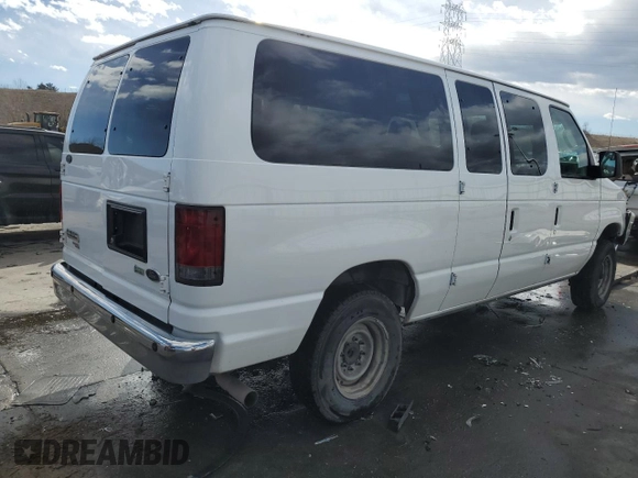 2011 Ford Econoline Passenger XL with VIN 1FBNE3BL4BDA67376, listed as a Copart auction lot 41890935 with 171,949 mi miles and Salvage Title. Bid and sale history available at carsss.com. Image 3.
