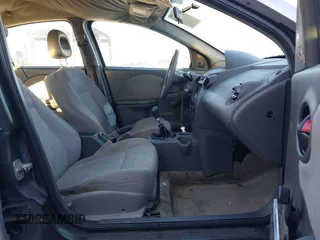 2005 Saturn ION ION 1 z VIN 1G8AF52F85Z159993, wystawiony jako IAAI lot #41814985 z przebiegiem 208 399 mil mil oraz . Historia ofert i sprzedaży dostępna na DreamBid. Obrazek 5.