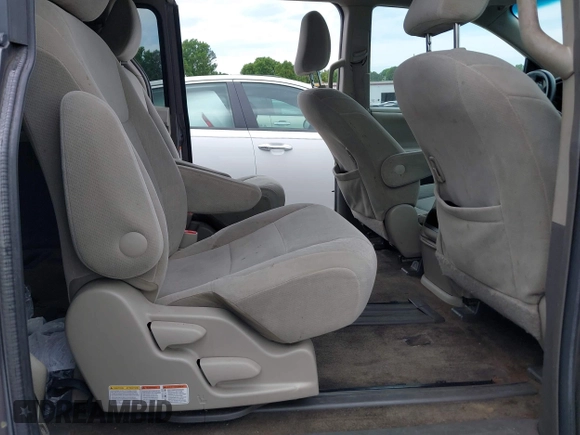 2015 Toyota Sienna LE AAS with VIN 5TDKK3DC5FS610247, listed as a IAAI auction lot 42033460 with 260,962 mi miles and . Bid and sale history available at DreamBid. Image 8.