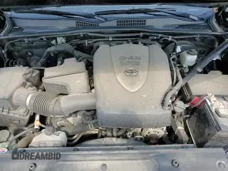 2022 Toyota Tacoma SR with VIN 3TMCZ5AN8NM513298, listed as a Copart auction lot 69453075 with 68,915 mi miles and Salvage title. Bid and sale history available at DreamBid. Image 13.