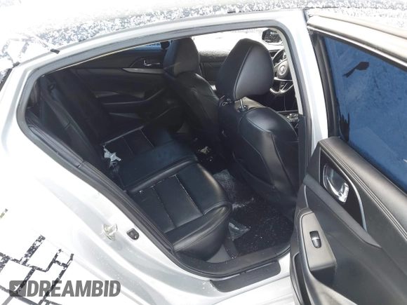 2017 Nissan Maxima Platinum with VIN 1N4AA6AP1HC411729, listed as a IAAI auction lot 41002595 with 98,934 mi miles and . Bid and sale history available at DreamBid. Image 8.