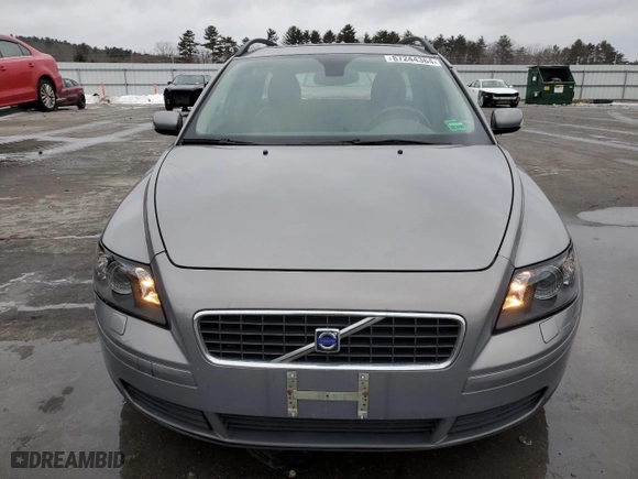2005 Volvo V50 with VIN YV1MW390752049559, listed as a Copart auction lot 87244364 with 127,789 mi miles and Clean Title. Bid and sale history available at carsss.com. Image 5.