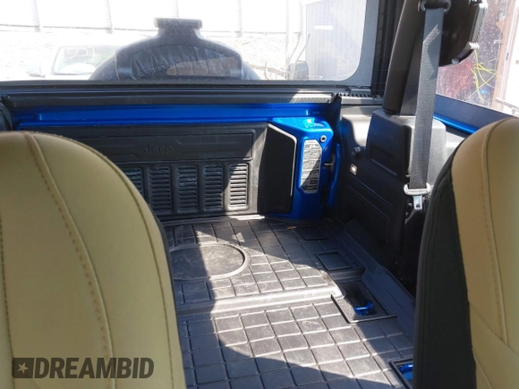 2021 Jeep Wrangler 80th Anniversary with VIN 1C4GJXAN4MW758747, listed as a IAAI auction lot 41787645 with 32,613 mi miles and . Bid and sale history available at DreamBid. Image 8.