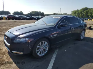 2017 Jaguar XF 20d Premium with VIN SAJBD4BN8HCY48779, listed as a Copart auction lot 66800705 with 76,804 mi miles and Clean title. Bid and sale history available at DreamBid. Image 1.