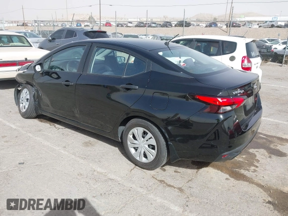 2022 Nissan Versa S z VIN 3N1CN8DV2NL827465, wystawiony jako IAAI lot #41693112 z przebiegiem 43 918 mil mil oraz . Historia ofert i sprzedaży dostępna na DreamBid. Obrazek 3.