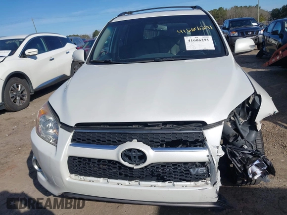 2009 Toyota RAV4 Ltd with VIN 2T3BK31V19W009538, listed as a IAAI auction lot 41606291 with 224,686 mi miles. Bid and sale history available at carsss.com. Image 12.
