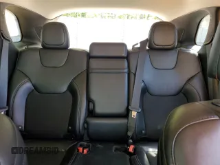 2019 Jeep Cherokee Latitude Plus z VIN 1C4PJLLN0KD151937, wystawiony jako Copart lot #53738255 z przebiegiem 63 450 mil mil oraz Szkoda całkowita • Salvage title. Historia ofert i sprzedaży dostępna na DreamBid. Obrazek 10.