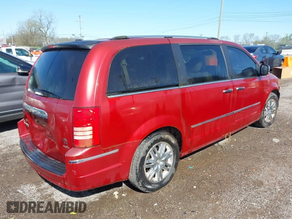 2008 Chrysler Town & Country Limited with VIN 2A8HR64X98R629057, listed as a IAAI auction lot 41990242 with 261,501 mi miles. Bid and sale history available at carsss.com. Image 4.