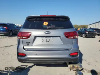 2020 Kia Sorento LX z VIN 5XYPG4A3XLG667554, wystawiony jako Copart lot #46855255 z przebiegiem 31 809 mil mil oraz Szkoda całkowita • Salvage title. Historia ofert i sprzedaży dostępna na DreamBid. Obrazek 6.