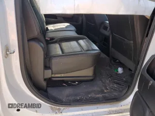 2019 GMC Sierra 2500HD Denali z VIN 1GT12SEY2KF106040, wystawiony jako Copart lot #54123885 z przebiegiem 153 684 mil mil oraz Szkoda całkowita • Salvage title. Historia ofert i sprzedaży dostępna na DreamBid. Obrazek 10.