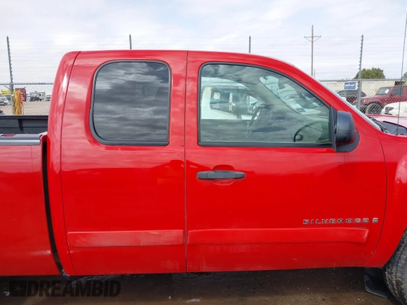 2007 Chevrolet Silverado 1500 Work Truck with VIN 2GCEC19C071649487, listed as a IAAI auction lot 41939668 with 162,065 mi miles and . Bid and sale history available at DreamBid. Image 14.