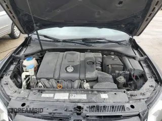 2013 Volkswagen Passat Wolfsburg Edition z VIN 1VWAP7A30DC098949, wystawiony jako Copart lot #55130225 z przebiegiem 99 441 mil mil oraz Szkoda całkowita • Salvage title. Historia ofert i sprzedaży dostępna na DreamBid. Obrazek 11.
