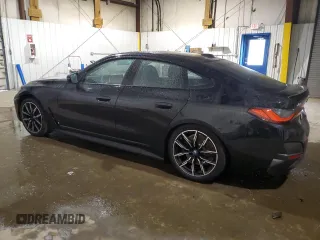 2022 BMW i4 eDrive40 z VIN WBY73AW02NFM83593, wystawiony jako Copart lot #69718443 z przebiegiem 3 352 mil mil oraz . Historia ofert i sprzedaży dostępna na DreamBid. Obrazek 2.