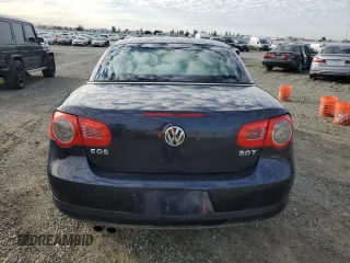 2011 Volkswagen Eos Komfort with VIN WVWBW7AH5BV002823, listed as a Copart auction lot 46122135 with 137,277 mi miles and Clean Title. Bid and sale history available at DreamBid. Image 6.