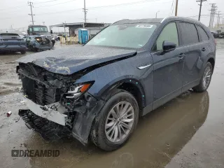 2025 Mazda CX-90 Select z VIN JM3KKAHD3S1200651, wystawiony jako Copart lot #44179495 z przebiegiem Nie podano mil oraz Tytuł czysty. Historia ofert i sprzedaży dostępna na DreamBid. Obrazek 1.