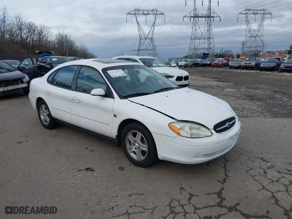 2002 Ford Taurus SEL with VIN 1FAFP56S12A171676, listed as a IAAI auction lot 41733271 with 61,033 mi miles. Bid and sale history available at carsss.com. Image 1.