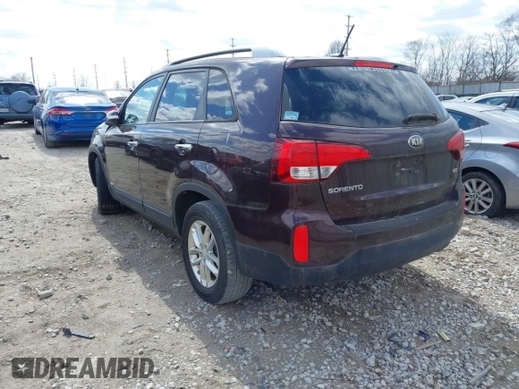 2015 Kia Sorento LX with VIN 5XYKTDA68FG603310, listed as a IAAI auction lot 41898305 with 134,705 mi miles. Bid and sale history available at carsss.com. Image 3.
