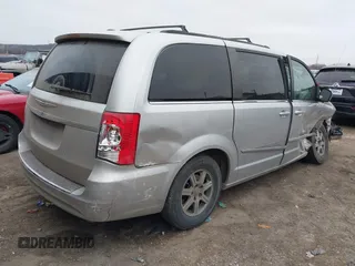 2012 Chrysler Town & Country Touring with VIN 2C4RC1BG8CR382559, listed as a IAAI auction lot 41532073 with 156,586 mi miles. Bid and sale history available at carsss.com. Image 4.