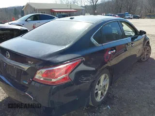 2013 Nissan Altima SV with VIN 1N4AL3AP6DN455538, listed as a IAAI auction lot 41793696 with 129,456 mi miles and . Bid and sale history available at carsss.com. Image 4.