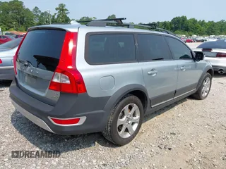 2008 Volvo XC70 with VIN YV4BZ982881037826, listed as a IAAI auction lot 42408049 with 197,138 mi miles and . Bid and sale history available at DreamBid. Image 4.