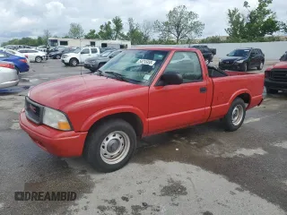 2002 GMC Sonoma SL z VIN 1GTCS145228246961, wystawiony jako Copart lot #55215355 z przebiegiem 146 068 mil mil oraz Tytuł czysty. Historia ofert i sprzedaży dostępna na DreamBid. Obrazek 1.