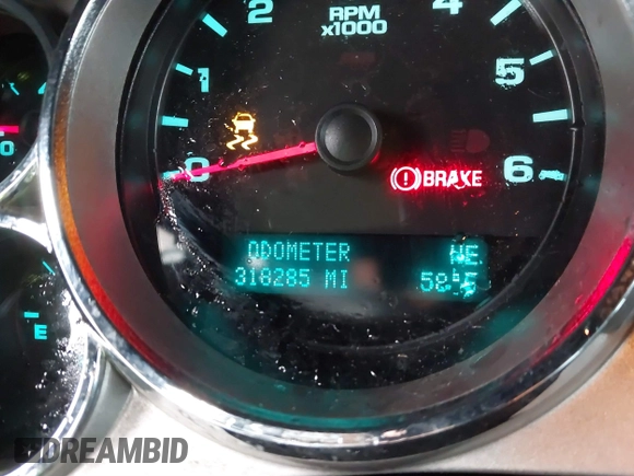 2013 GMC Sierra 1500 SLE with VIN 1GTR2VE70DZ261943, listed as a IAAI auction lot 41767646 with 318,185 mi miles and . Bid and sale history available at DreamBid. Image 16.