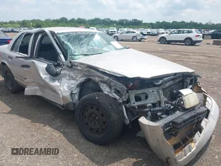 2004 Ford Police Interceptor Base w/3.27 Axle с VIN 2FAFP71W44X106319, выставлен на аукционе IAAI как лот 42701601 с пробегом 199 559 миль миль и . История ставок и продаж доступна на DreamBid. Изображение 1.