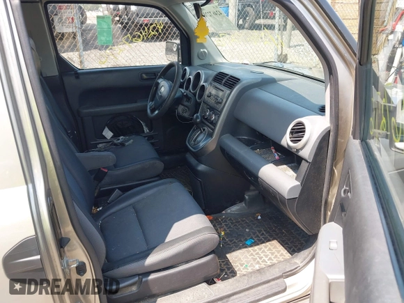 2003 Honda Element EX с VIN 5J6YH28593L020879, выставлен на аукционе IAAI как лот 42467276 с пробегом 159 163 миль миль и . История ставок и продаж доступна на DreamBid. Изображение 5.