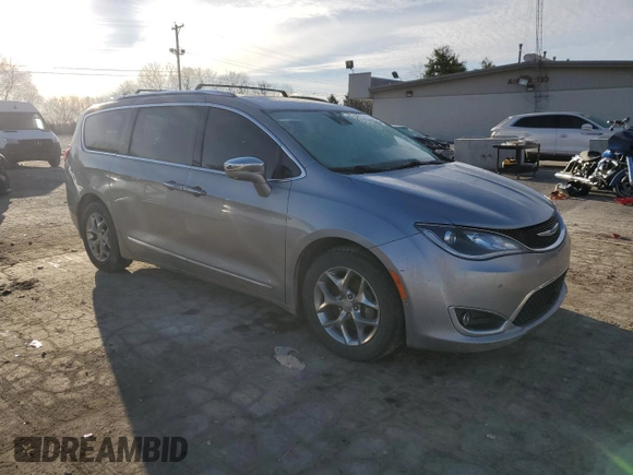 2018 Chrysler Pacifica Limited z VIN 2C4RC1GG8JR226303, wystawiony jako Copart lot #42782995 z przebiegiem 139 837 mil mil oraz Szkoda całkowita • Salvage title. Historia ofert i sprzedaży dostępna na DreamBid. Obrazek 4.