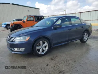 2015 Volkswagen Passat S with VIN 1VWAS7A38FC079955, listed as a Copart auction lot 85233014 with 133,305 mi miles and Salvage title. Bid and sale history available at DreamBid. Image 1.