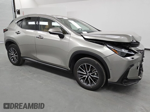 2024 Lexus NX 350h Luxury z VIN 2T2HKCEZ1RC028250, wystawiony jako Copart lot #43834705 z przebiegiem 13 569 mil mil oraz Czysty tytuł • Clean title. Historia ofert i sprzedaży dostępna na DreamBid. Obrazek 4.