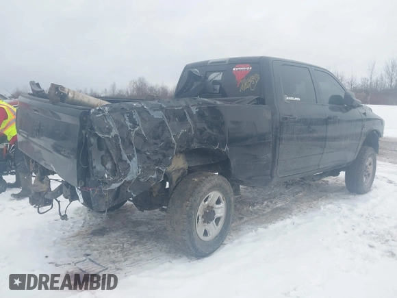 2014 Ram 2500 Laramie with VIN 3C6UR5FL7EG207923, listed as a IAAI auction lot 41341666 with 241,587 mi miles. Bid and sale history available at carsss.com. Image 4.