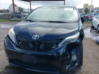2017 Toyota Sienna XLE with VIN 5TDDZ3DC8HS186246, listed as a IAAI auction lot 41818631 with 182,583 mi miles and . Bid and sale history available at DreamBid. Image 13.
